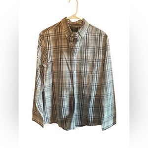 Men’s “1901” (grey, white) Long Sleeve plaid shirt- size medium‎